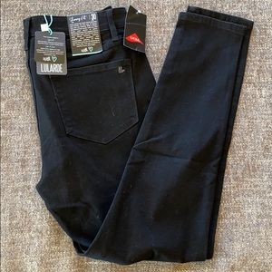 LuLaRoe Skinny Fit Denim BNWT! 💖🎉😍